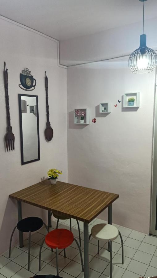 Snoopy Homestay Two Bedroom باتو باهات المظهر الخارجي الصورة