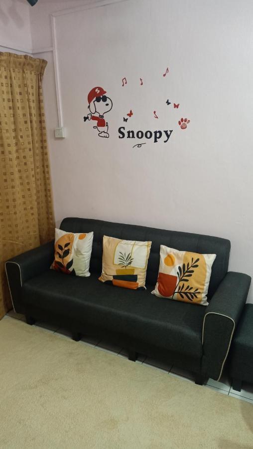 Snoopy Homestay Two Bedroom باتو باهات المظهر الخارجي الصورة